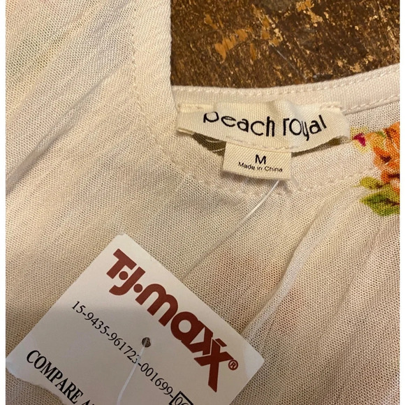 NWT Peach Royal Floral Short Romper - Picture 8 of 10